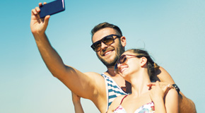 DEPARTS AU SOLEIL<br>MAI & JUIN JUSQU'À -50% 