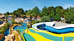 SPECIAL CAMPINGS AVEC<br>PARCS AQUATIQUES 